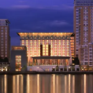 Hotel Canary Riverside Plaza, London