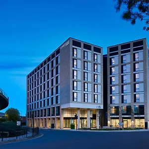 Hotel Courtyard By Marriott Airport, Londres