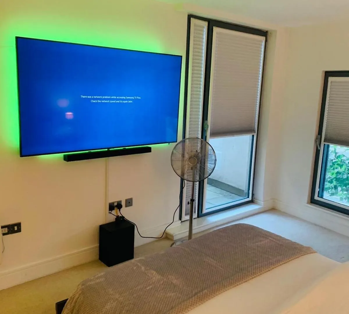 Canary Wharf View Apartments London